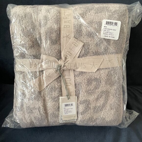 BNIB - Barefoot Dreams IN THE WILD Throw Blanket - Picture 3 of 6